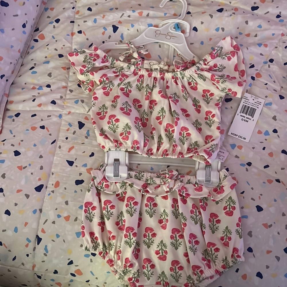 Shorts and top set